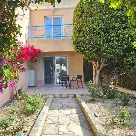 Sun Kissed House بيت للعطل بافوس